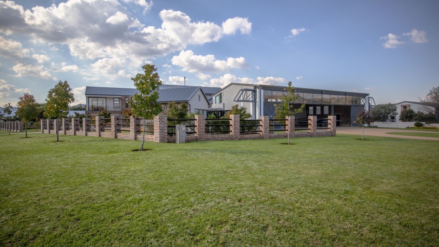 5 Bedroom Property for Sale in The Coves North West